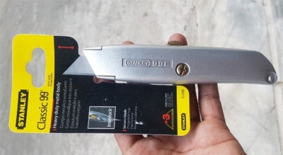 Dao rọc cán nhôm 152mm 10-099 Stanley